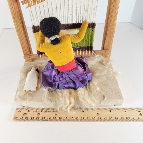 Handmade Native American Woman Weaving Loom Diorama Folk Art Figurine 10" Doll - Picture 8 of 16
